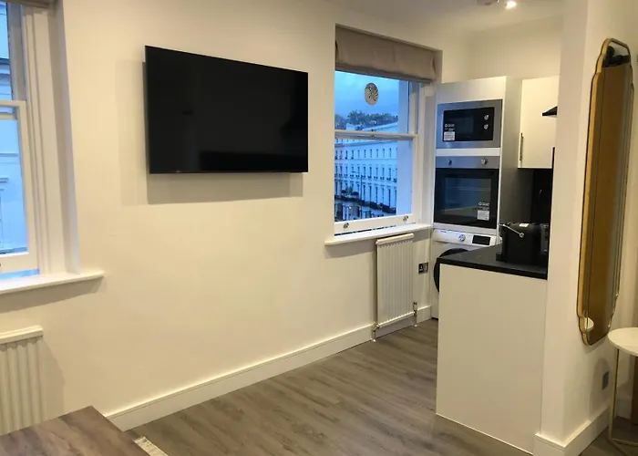 Gloucester Terrace